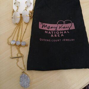 MARY KAY National Area Queens Court Jewelry
